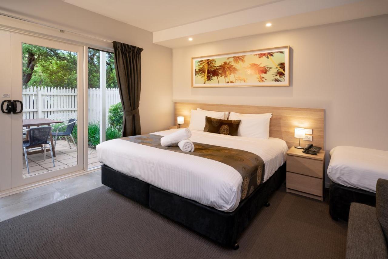 Boathouse Resort Studios And Suites Blairgowrie Bagian luar foto