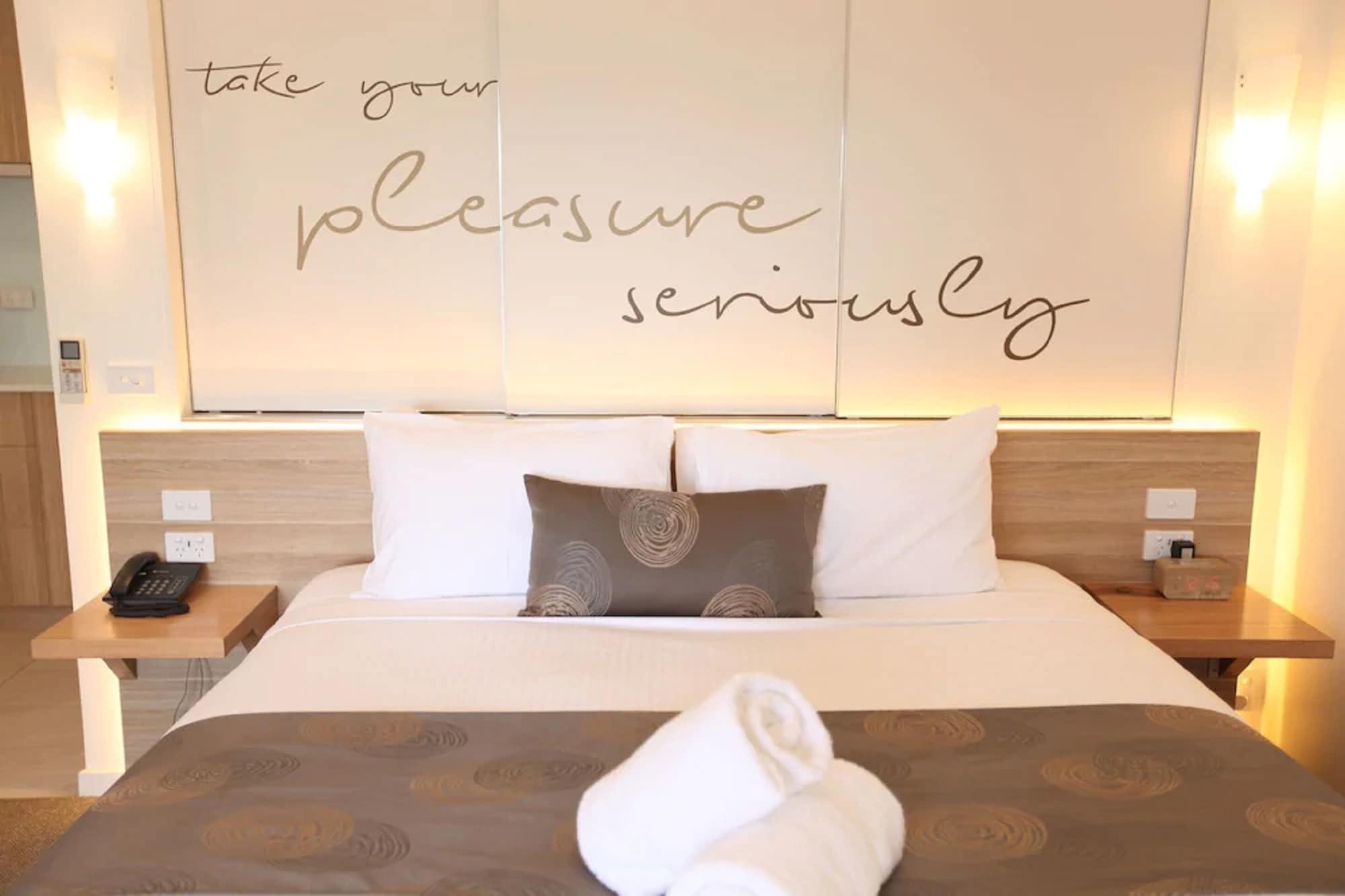 Boathouse Resort Studios And Suites Blairgowrie Bagian luar foto