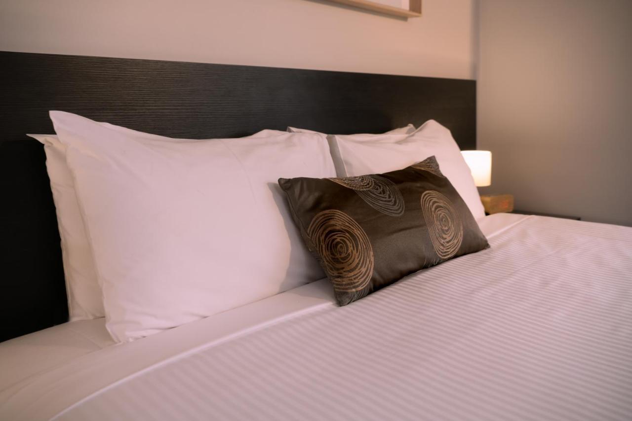 Boathouse Resort Studios And Suites Blairgowrie Bagian luar foto