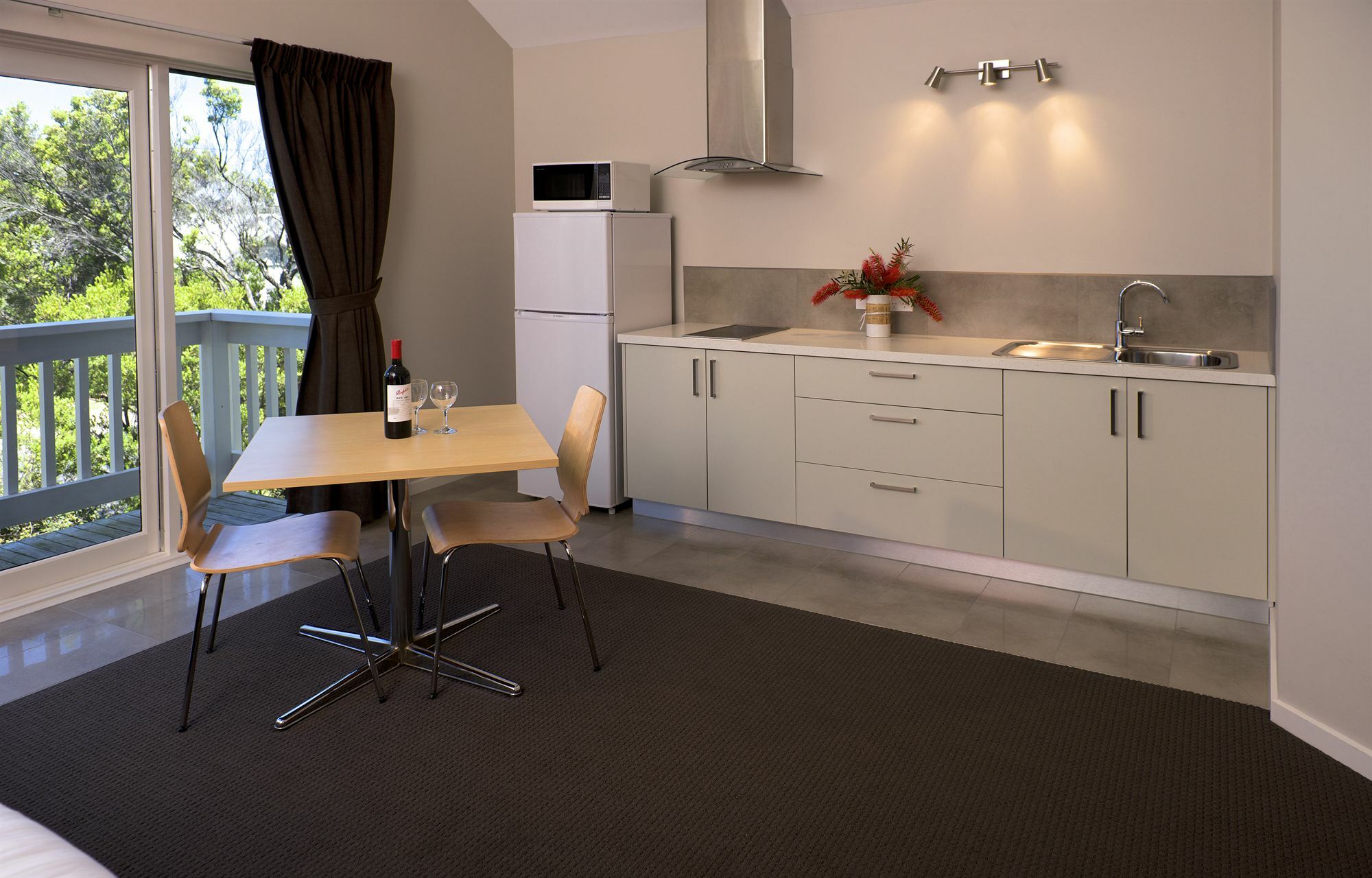 Boathouse Resort Studios And Suites Blairgowrie Bagian luar foto